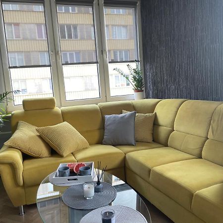 Grey Gucci Apartment City Center Varsóvia Exterior foto