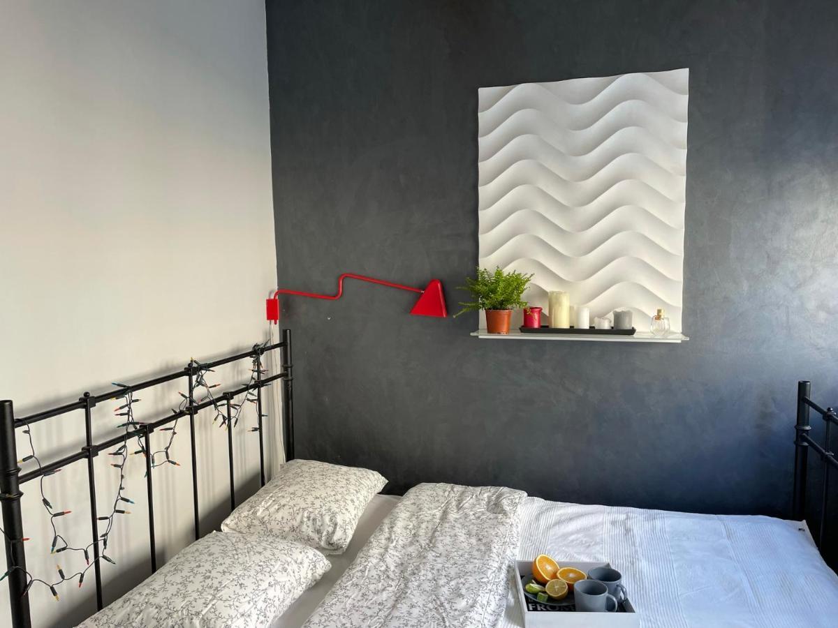 Grey Gucci Apartment City Center Varsóvia Exterior foto